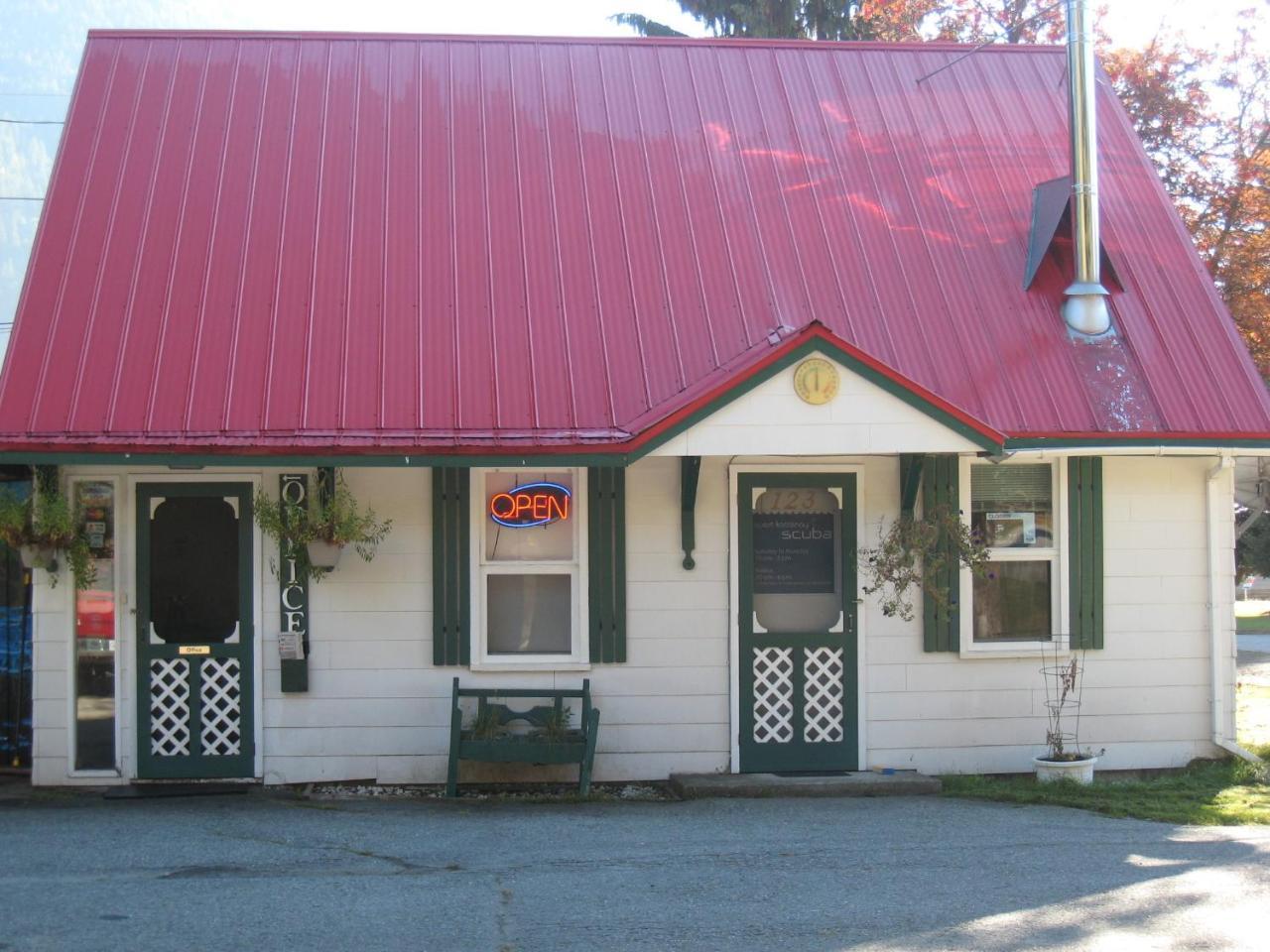 Reno Motel Salmo 외부 사진